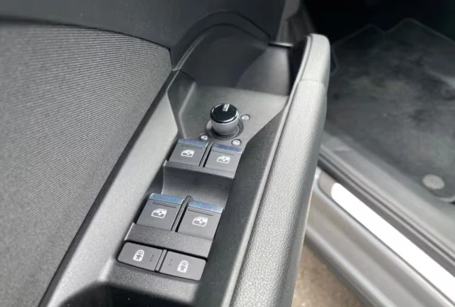 Audi Q4 SB/50e-TRON/299HP/CAM/CARPLAY/AMBI/DIGI/LED/720f | Mobile.bg   13