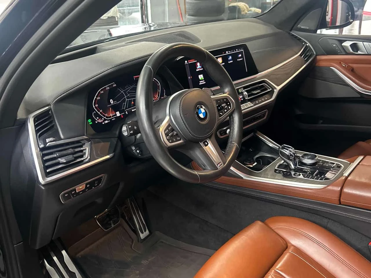 BMW X7 xDrive50i/ПАНОРАМА/HARMAN KARDON/360 КАМЕРИ, снимка 7 - Автомобили и джипове - 54046784