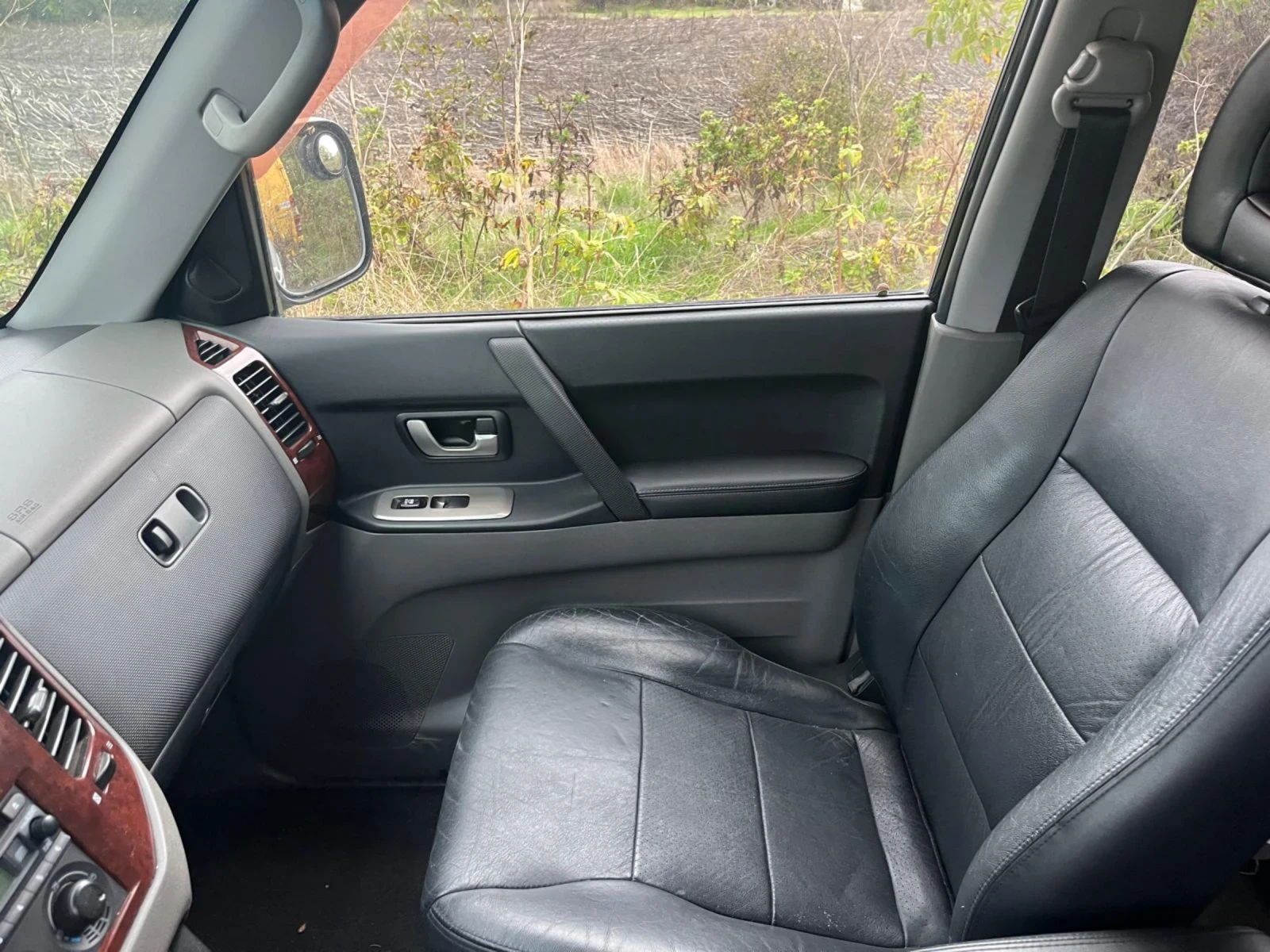 Mitsubishi Pajero, снимка 9 - Автомобили и джипове - 54145536