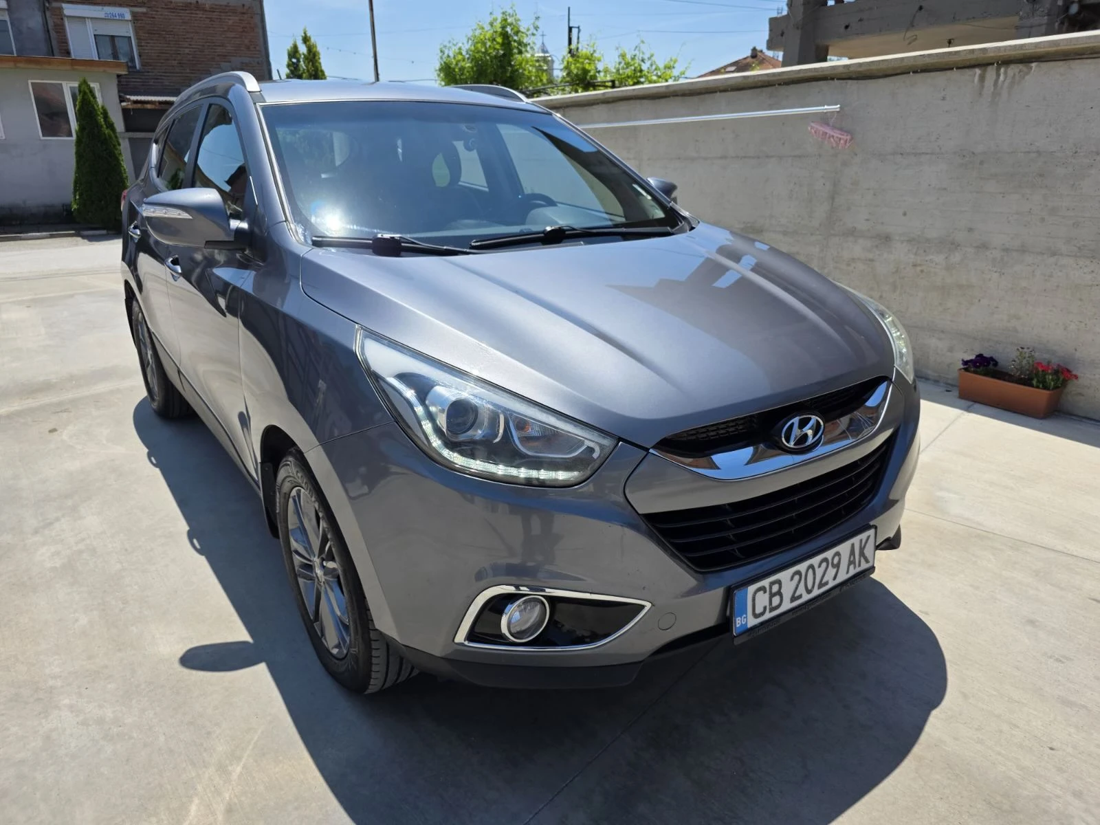 Hyundai IX35 2.0CRDi, снимка 2 - Автомобили и джипове - 54680618