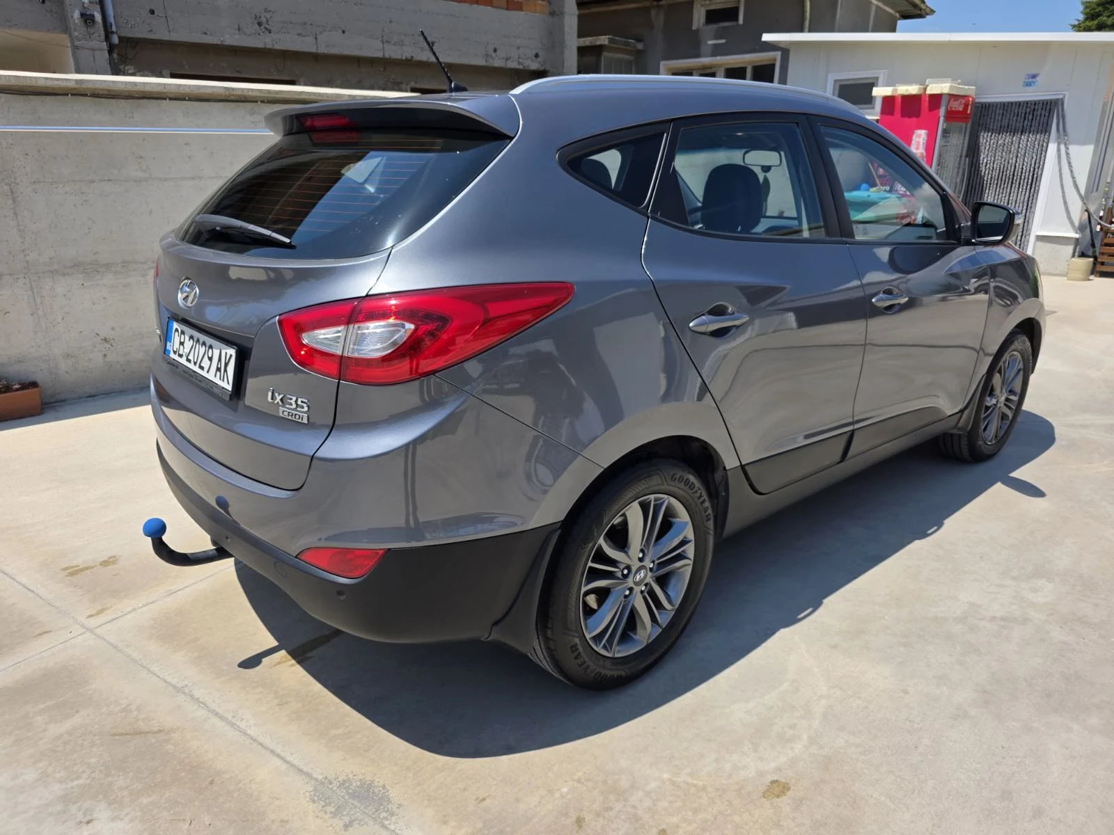 Hyundai IX35 2.0CRDi, снимка 3 - Автомобили и джипове - 54680618