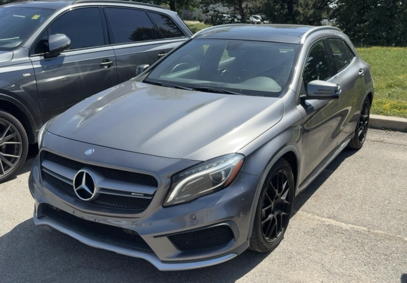 Mercedes-Benz GLA 45 AMG готова за каране