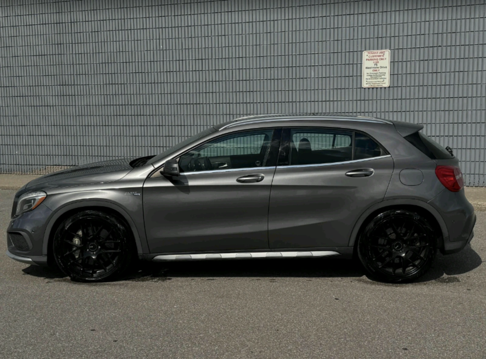 Mercedes-Benz GLA 45 AMG готова за каране, снимка 4 - Автомобили и джипове - 55237209