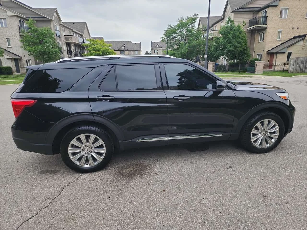 Ford Explorer * Limited * АВТОКРЕДИТ БЕЗ ПЪРВОНАЧАЛНА ВНОСКА* , снимка 3 - Автомобили и джипове - 55528105