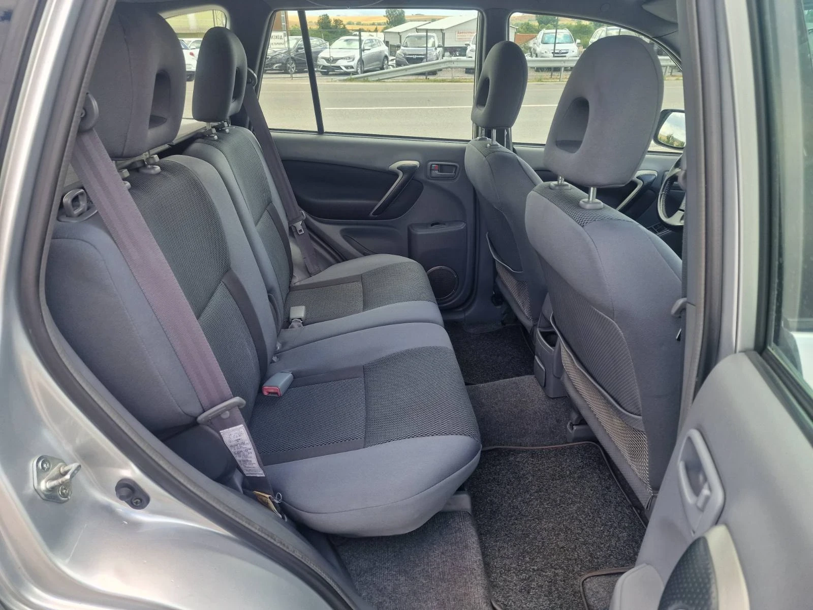 Toyota Rav4 2.0 D4D 4x4 | Mobile.bg � ����������� 11