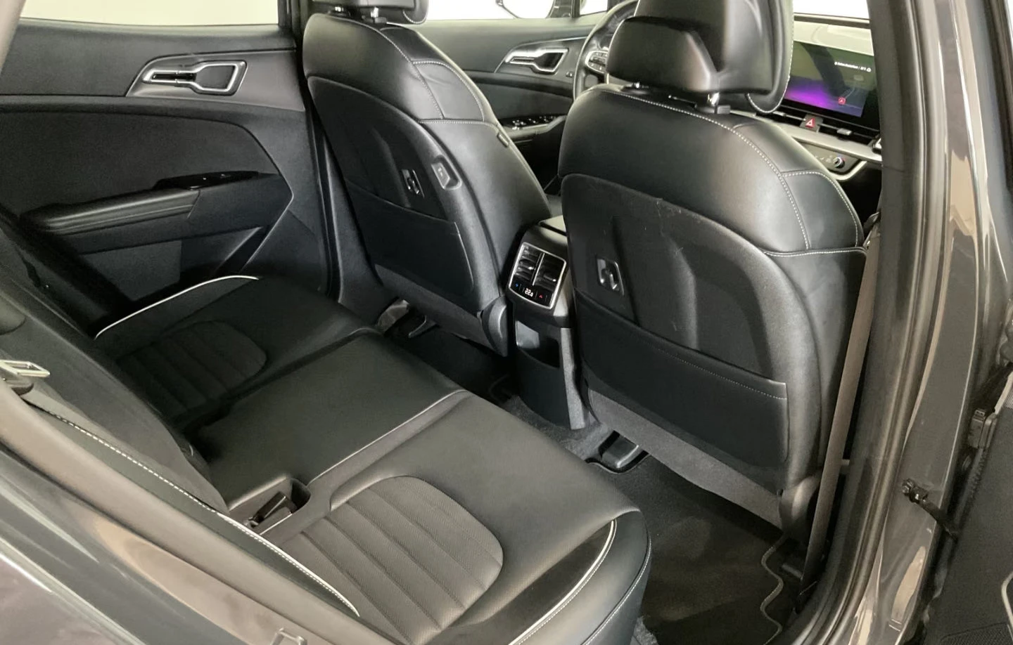 Kia Sportage 1.6PHEV/265HP/4X4/GT-LINE/CAM/MEMO/VENT/ACC/894z, снимка 11 - Автомобили и джипове - 56175867