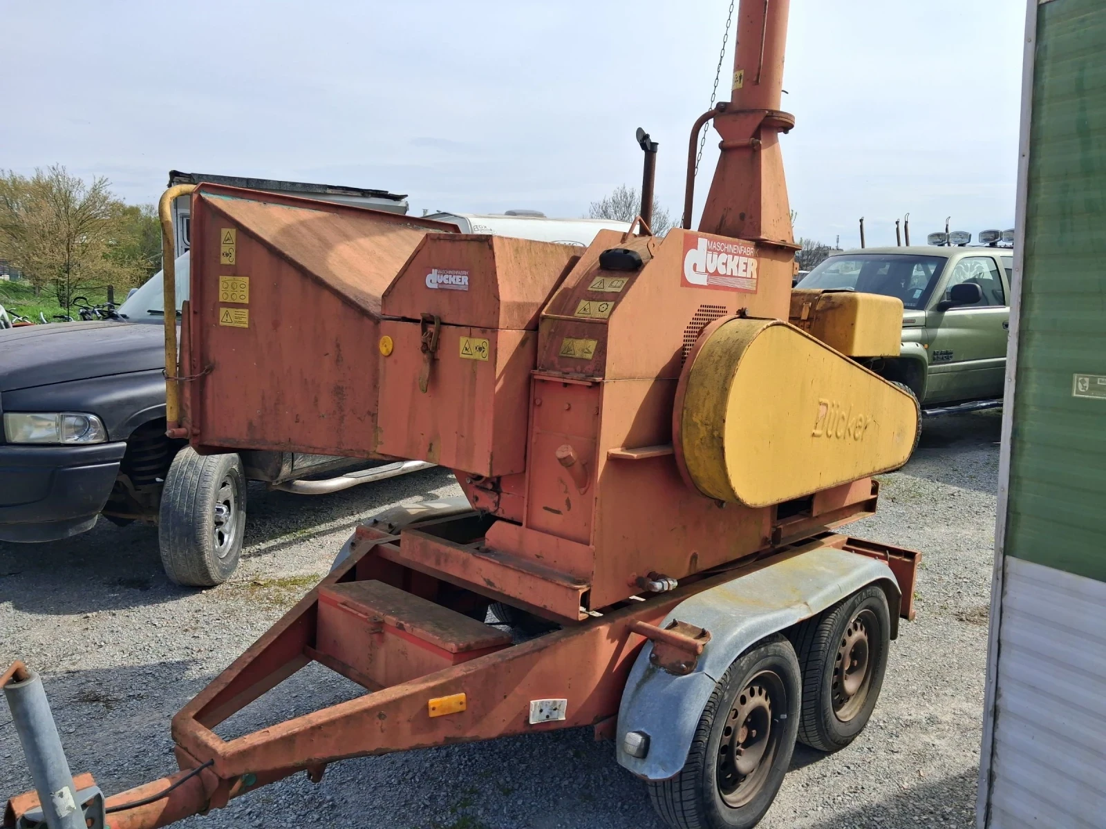 �������������� ������ ������ �� ���������� �������� �� ����� DUCKER | Mobile.bg � ����������� 10