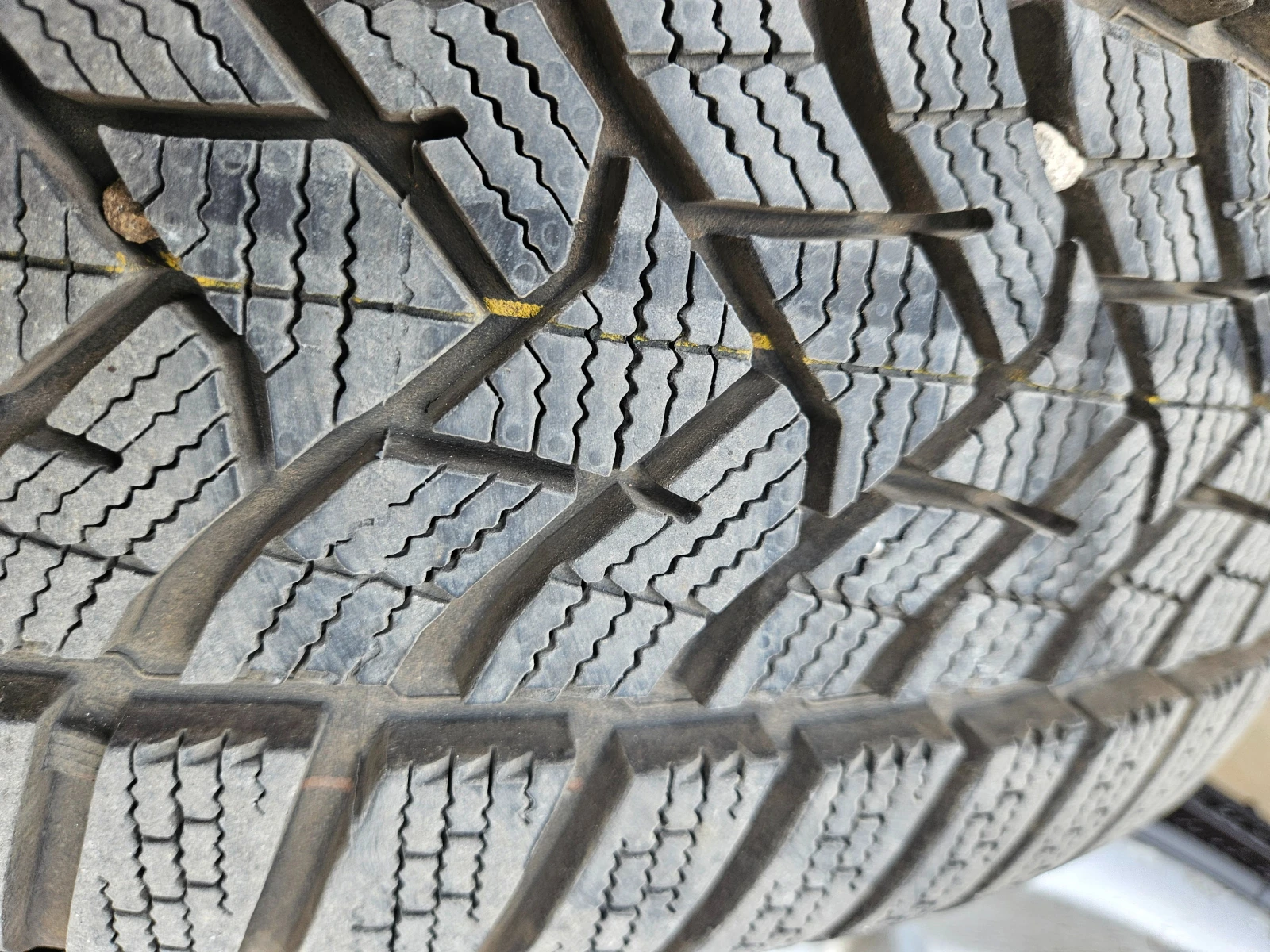  225/45R17 | Mobile.bg   9