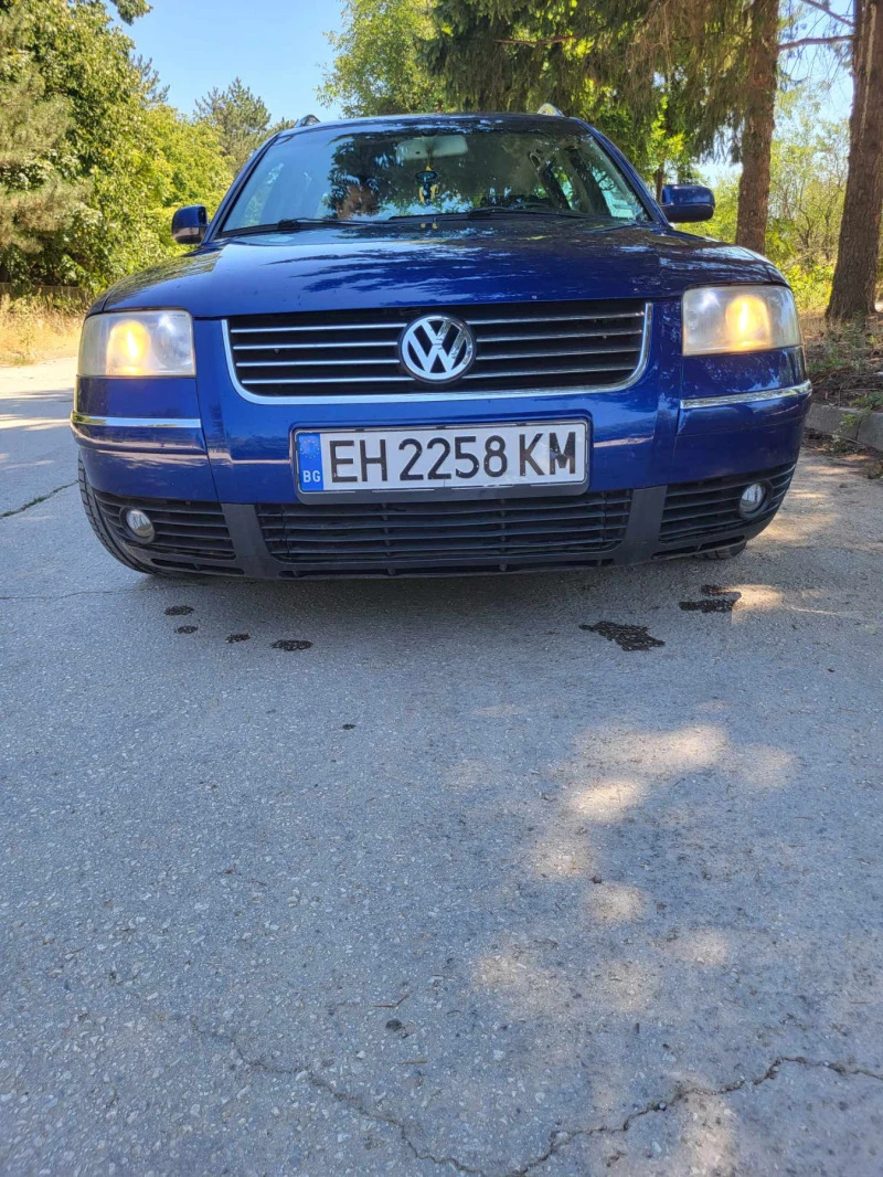 VW Passat 2.3v5, снимка 2 - Автомобили и джипове - 47135654