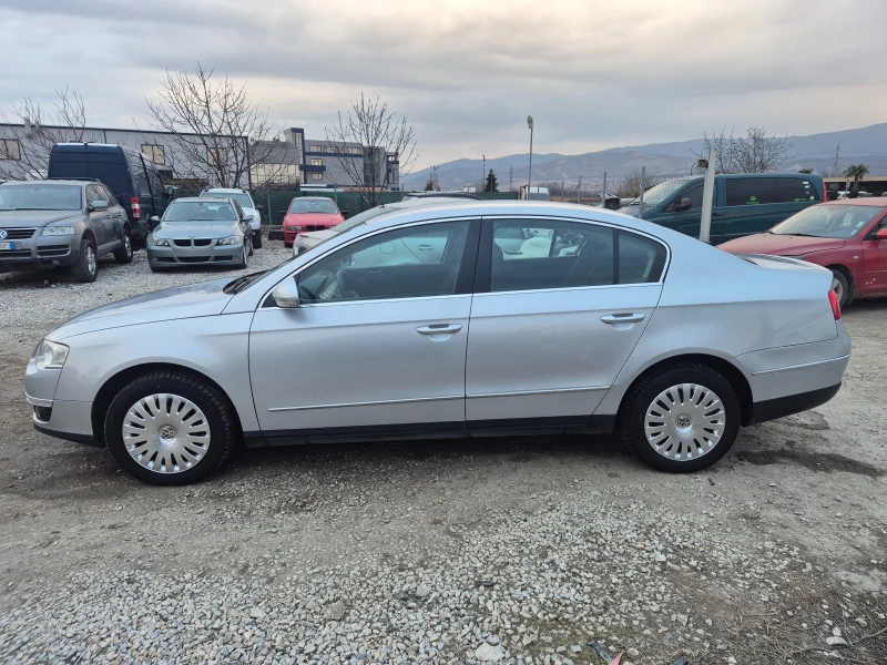 VW Passat, снимка 8 - Автомобили и джипове - 49143359