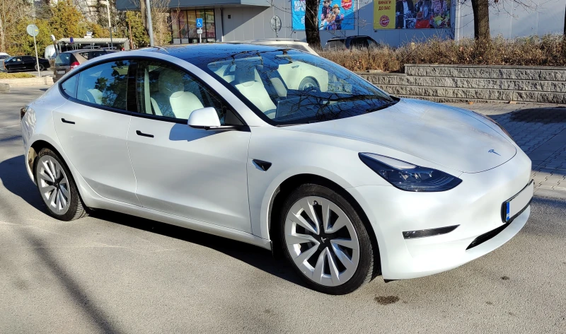 Tesla Model 3 Facelift Dual Motor Long Range 4x4, снимка 9 - Автомобили и джипове - 49425454