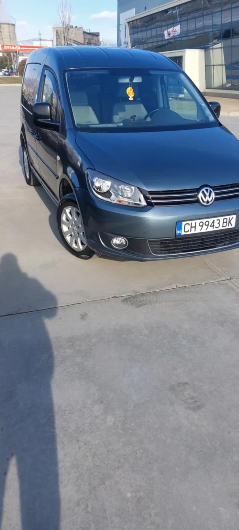 VW Caddy 1.6i, снимка 2 - Автомобили и джипове - 49505564