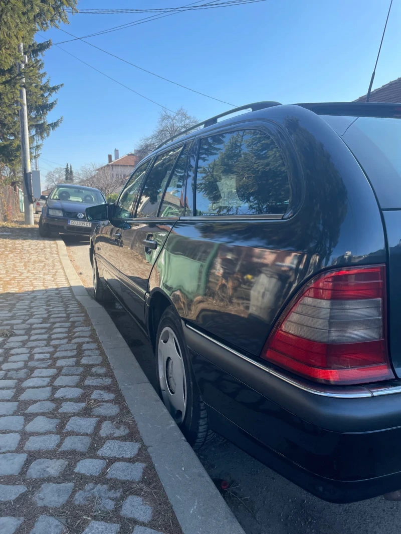 Mercedes-Benz C 220 220D, снимка 6 - Автомобили и джипове - 52503247
