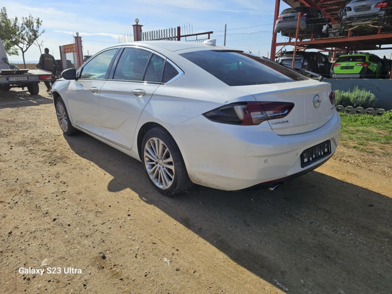 Opel Insignia 2.0CDTI 170кс 4х4, снимка 3 - Автомобили и джипове - 52143336