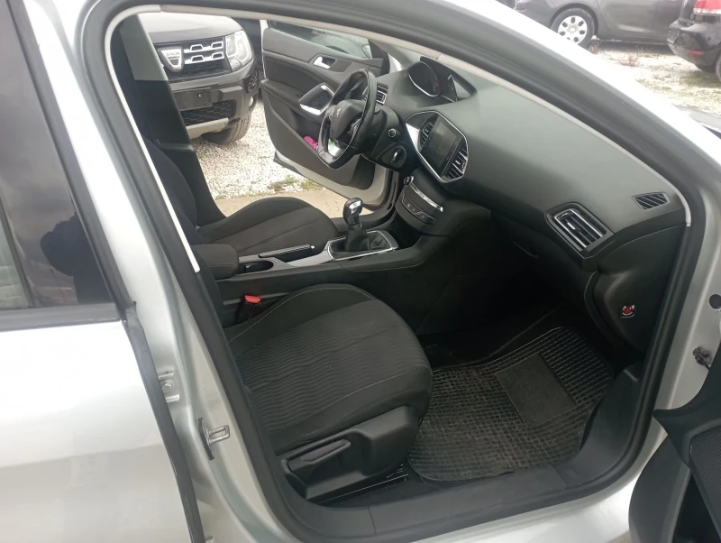 Peugeot 308 1, 6HDI, Навигация , снимка 7 - Автомобили и джипове - 52469983