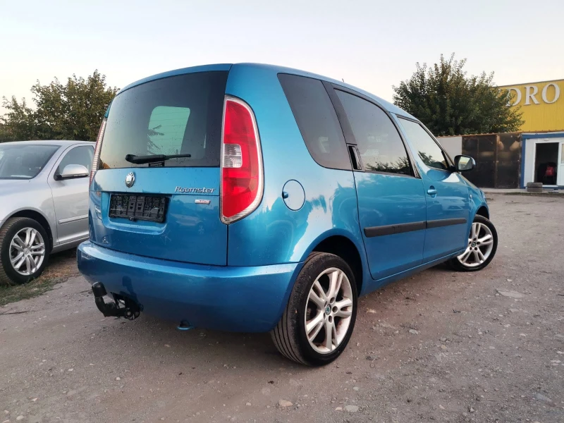Skoda Roomster КОЛЕДНА ПРОМОЦИЯ/1.9TDI/105hp/КЛИМАТРОНИК, снимка 6 - Автомобили и джипове - 52637737