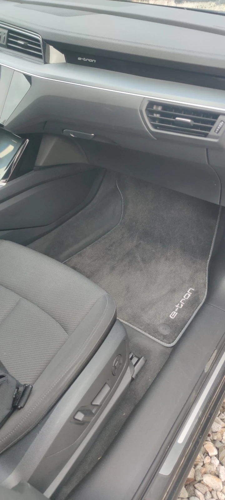 Audi E-Tron 50 QUATTRO, снимка 9 - Автомобили и джипове - 52484496
