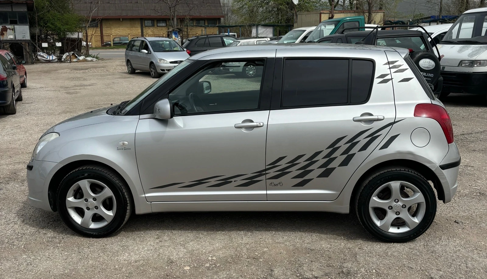 Suzuki Swift 1.3i - изображение 8