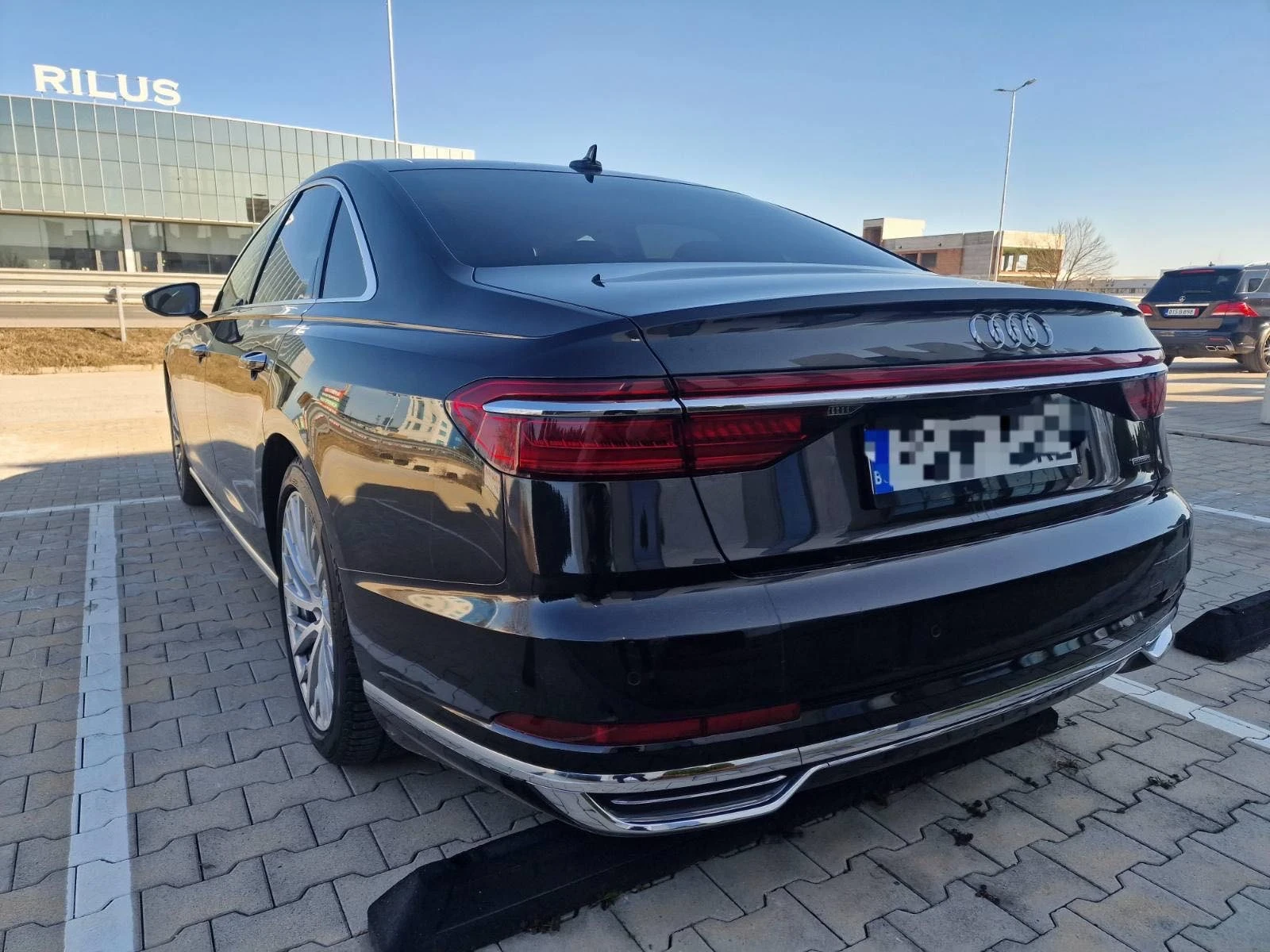 Audi A8  - изображение 7