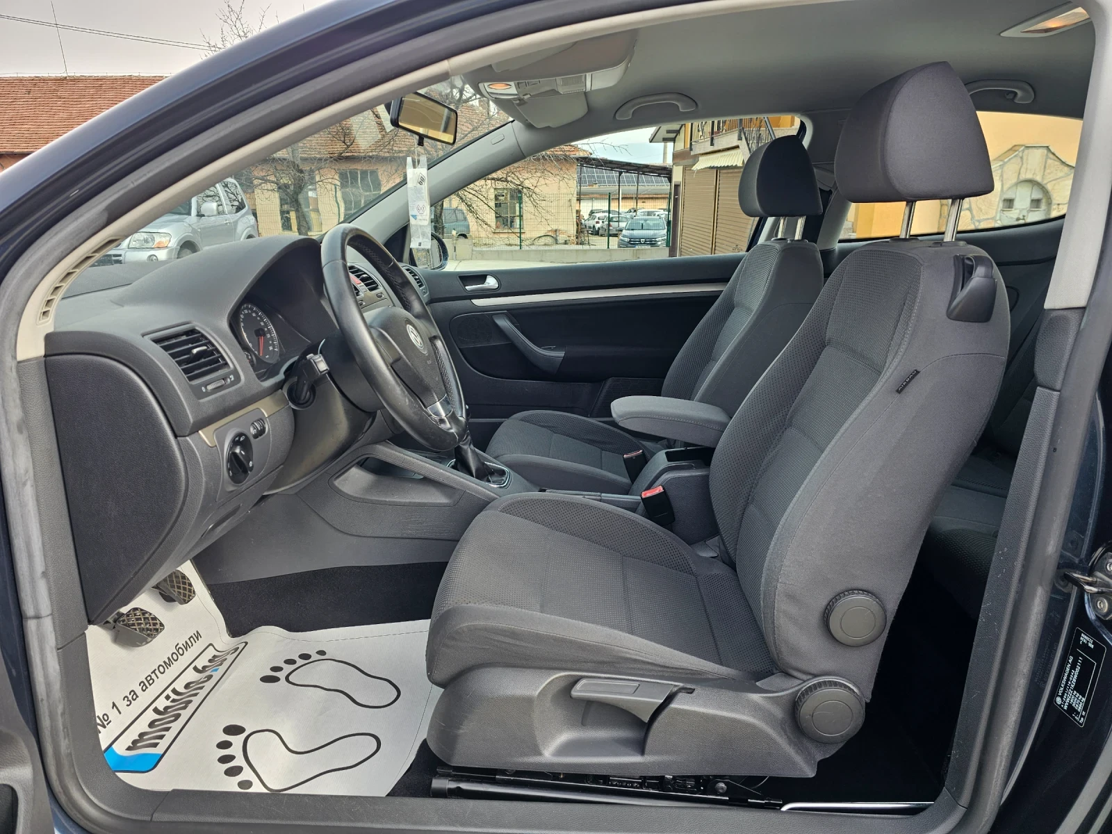 VW Golf 1.6���.102�.�. | Mobile.bg � ����������� 14