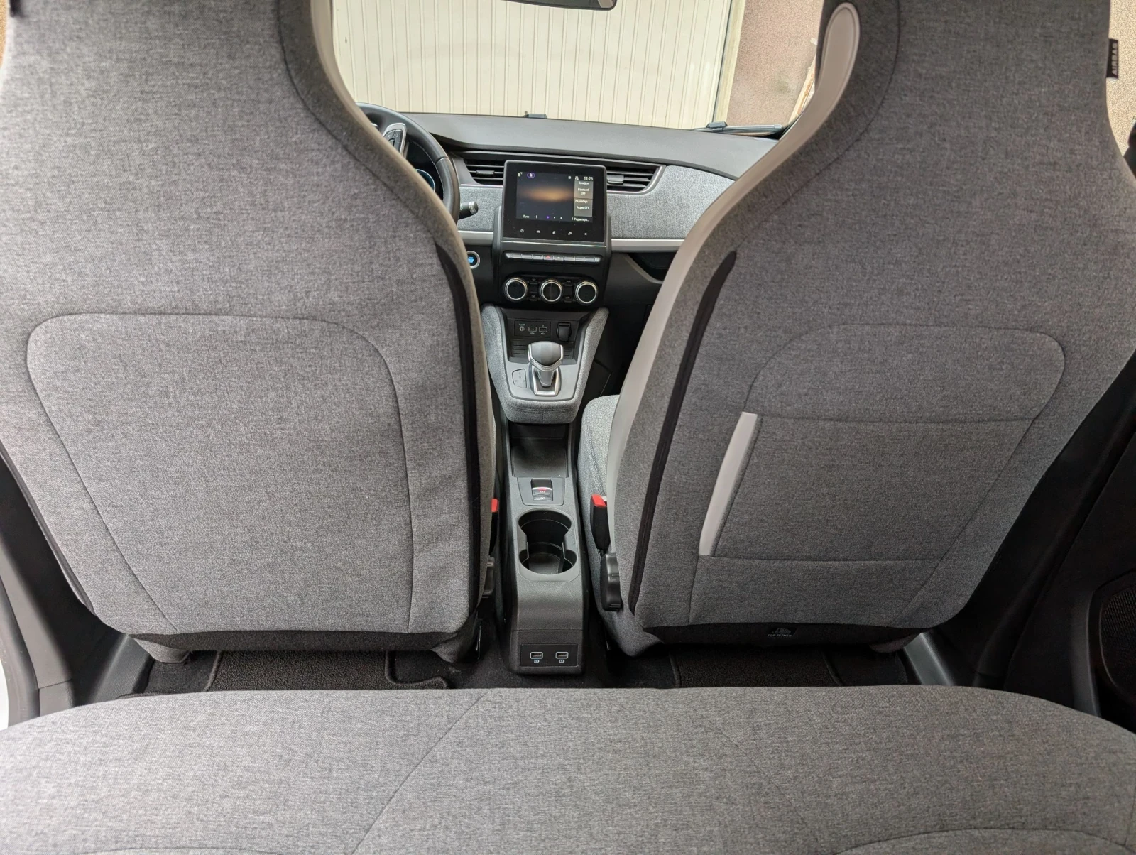 Renault Zoe 52kWh R135 CCS SoH96%Кам.Пр/зад.парктр_климатр., снимка 10 - Автомобили и джипове - 53892751