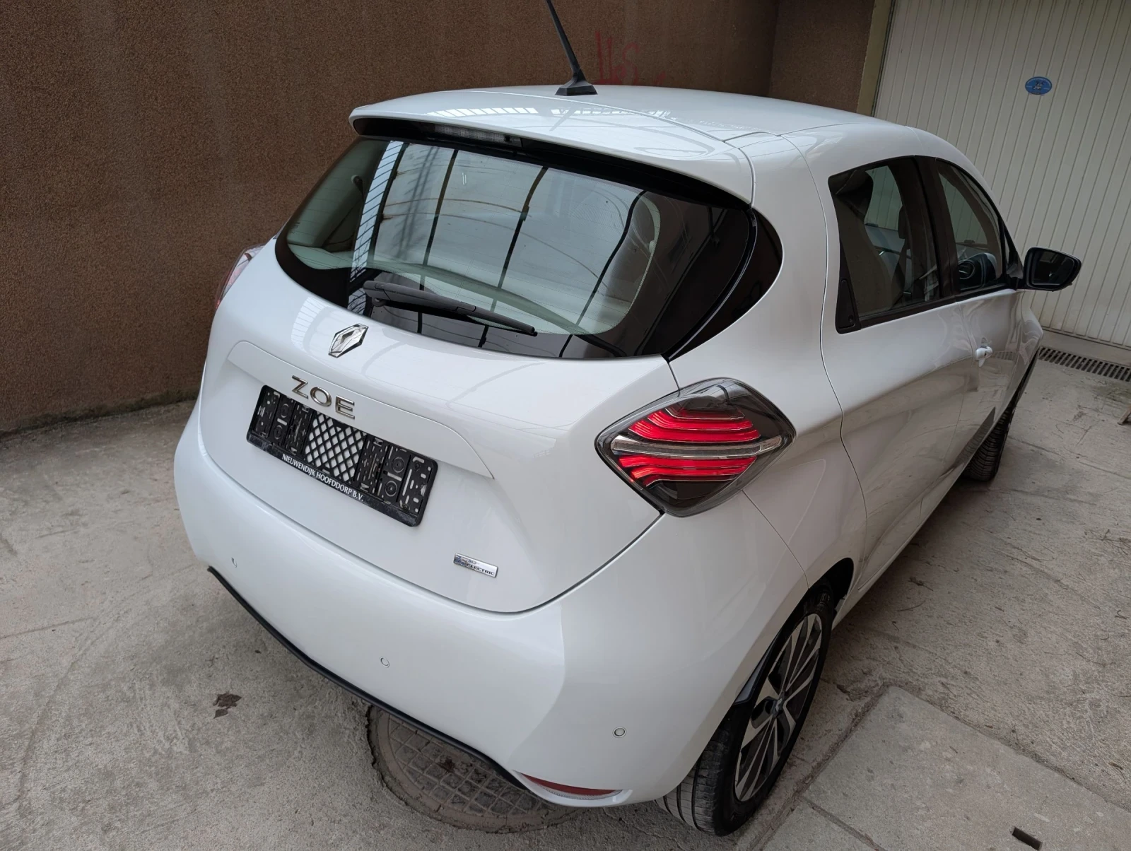 Renault Zoe 52kWh R135 CCS SoH96%Кам.Пр/зад.парктр_климатр., снимка 3 - Автомобили и джипове - 53892751