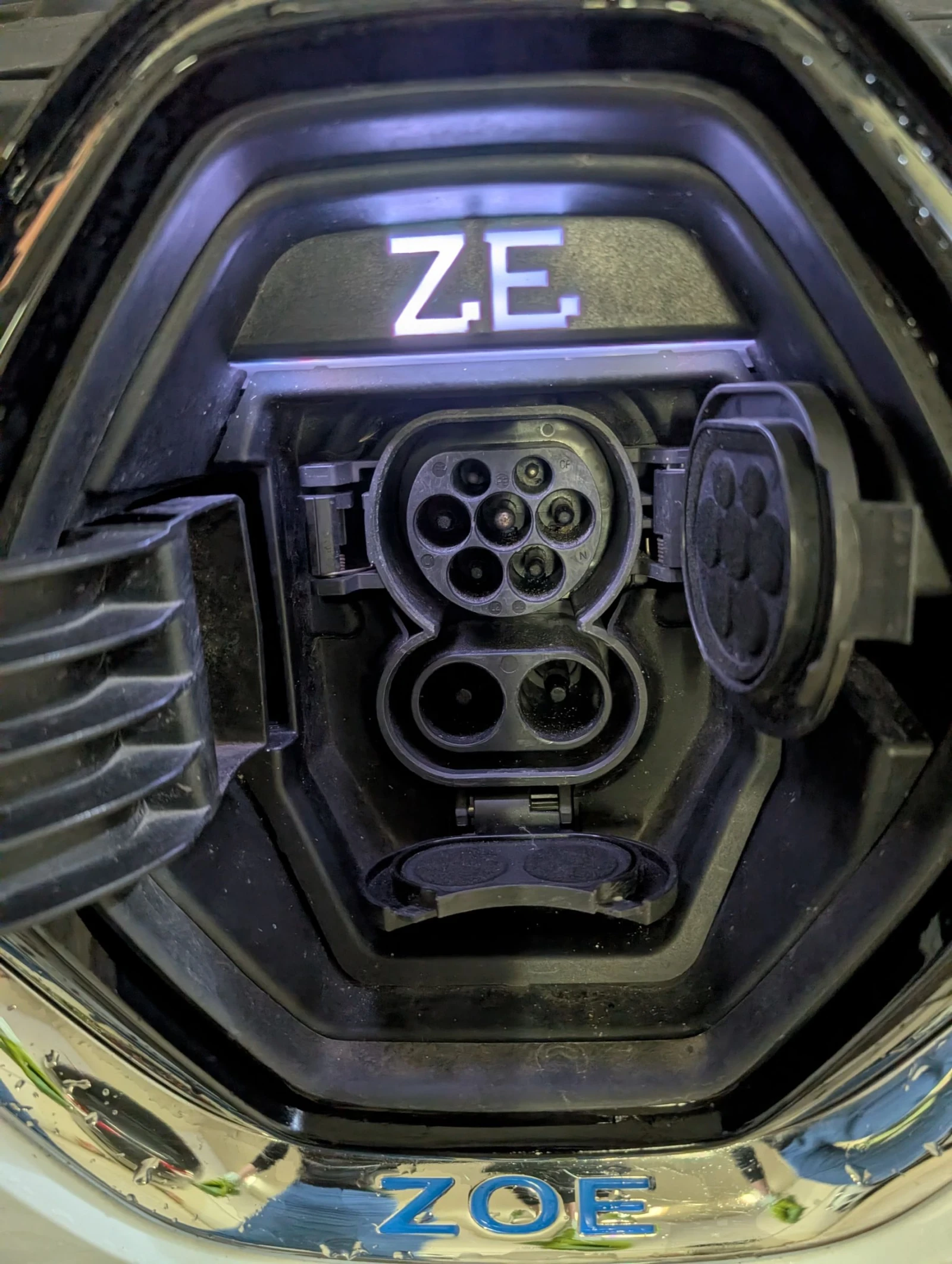 Renault Zoe 52kWh R135 CCS SoH96%Кам.Пр/зад.парктр_климатр., снимка 5 - Автомобили и джипове - 53892751