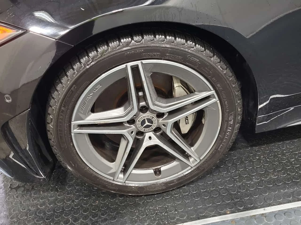 Mercedes-Benz CLS AMG 53  CARFAX, снимка 6 - Автомобили и джипове - 54021152