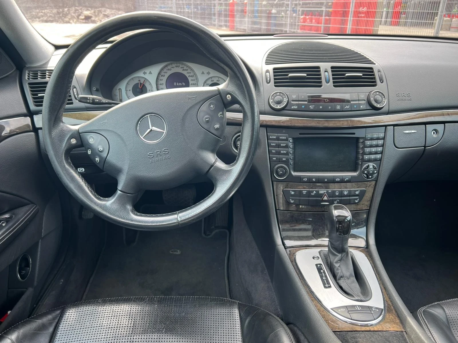Mercedes-Benz E 55 AMG, снимка 8 - Автомобили и джипове - 54621158