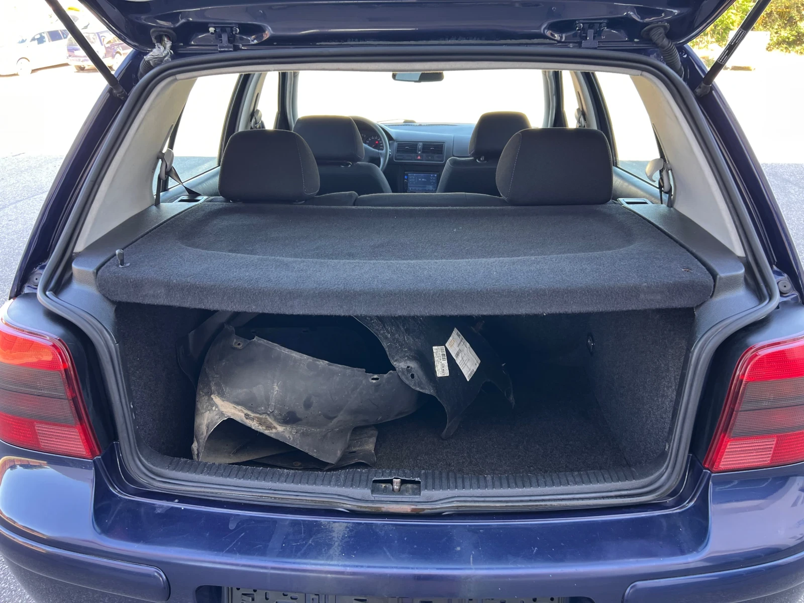 VW Golf 1.9TDI 90k.c * Климатик* , снимка 15 - Автомобили и джипове - 54918239