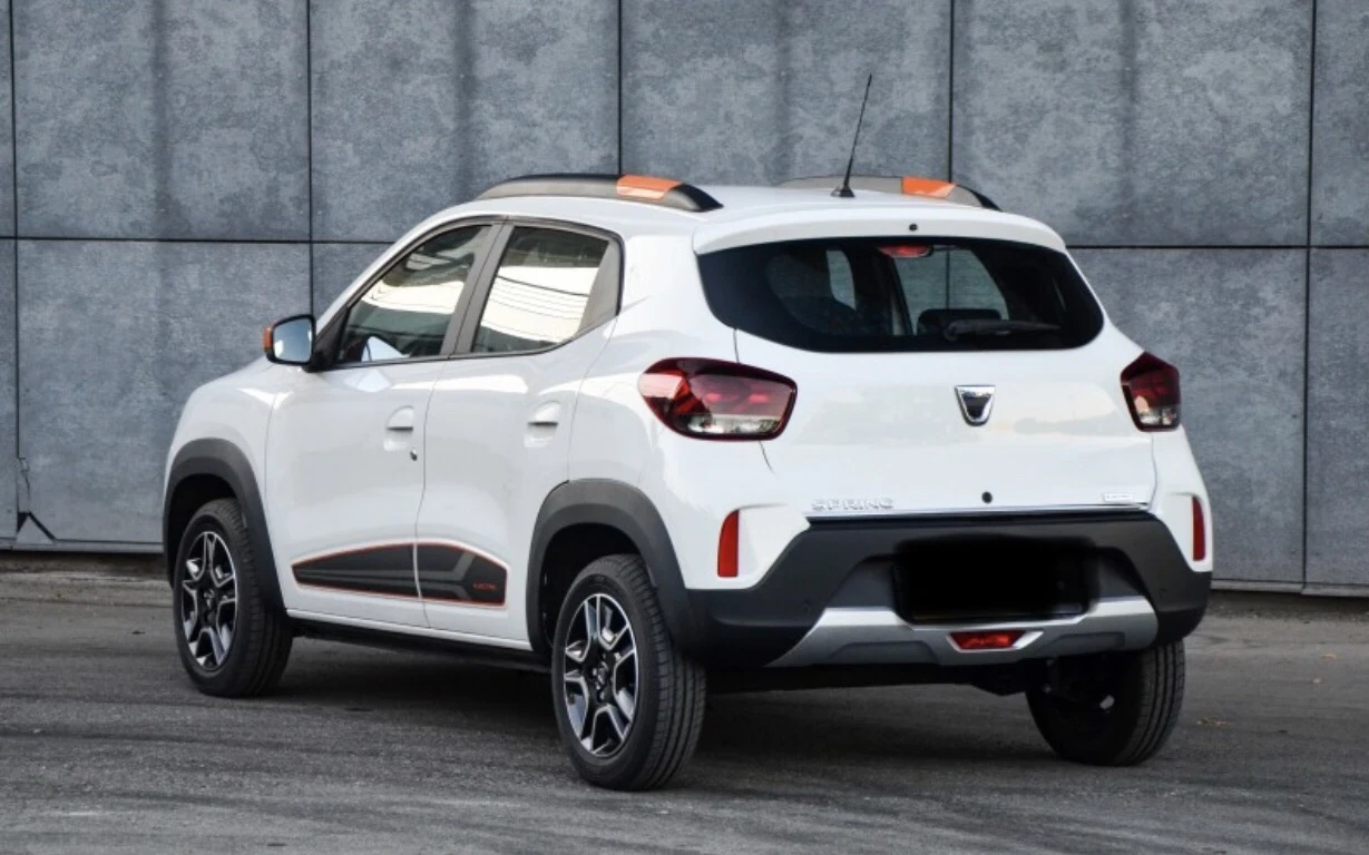 Dacia Spring Comfort Plus 33000км, снимка 5 - Автомобили и джипове - 55056001
