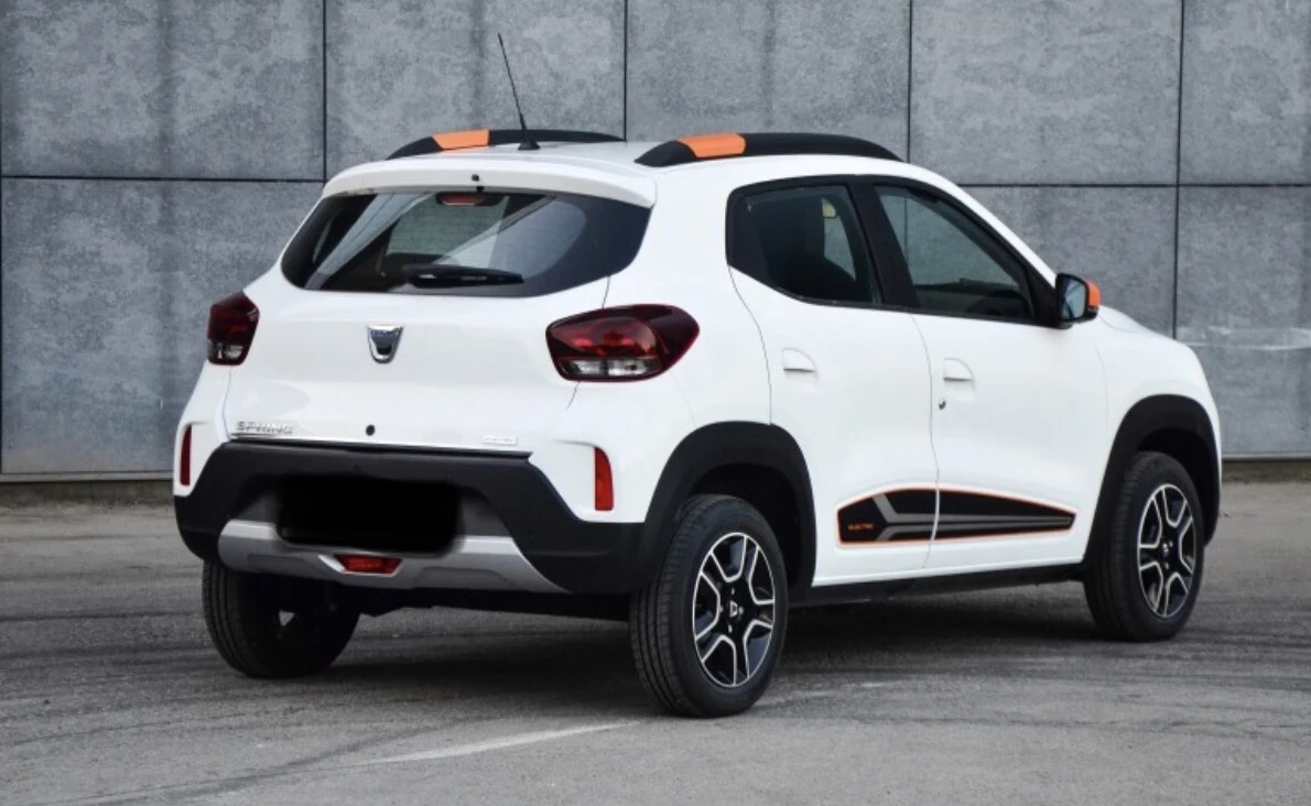 Dacia Spring Comfort Plus 33000км, снимка 6 - Автомобили и джипове - 55056001