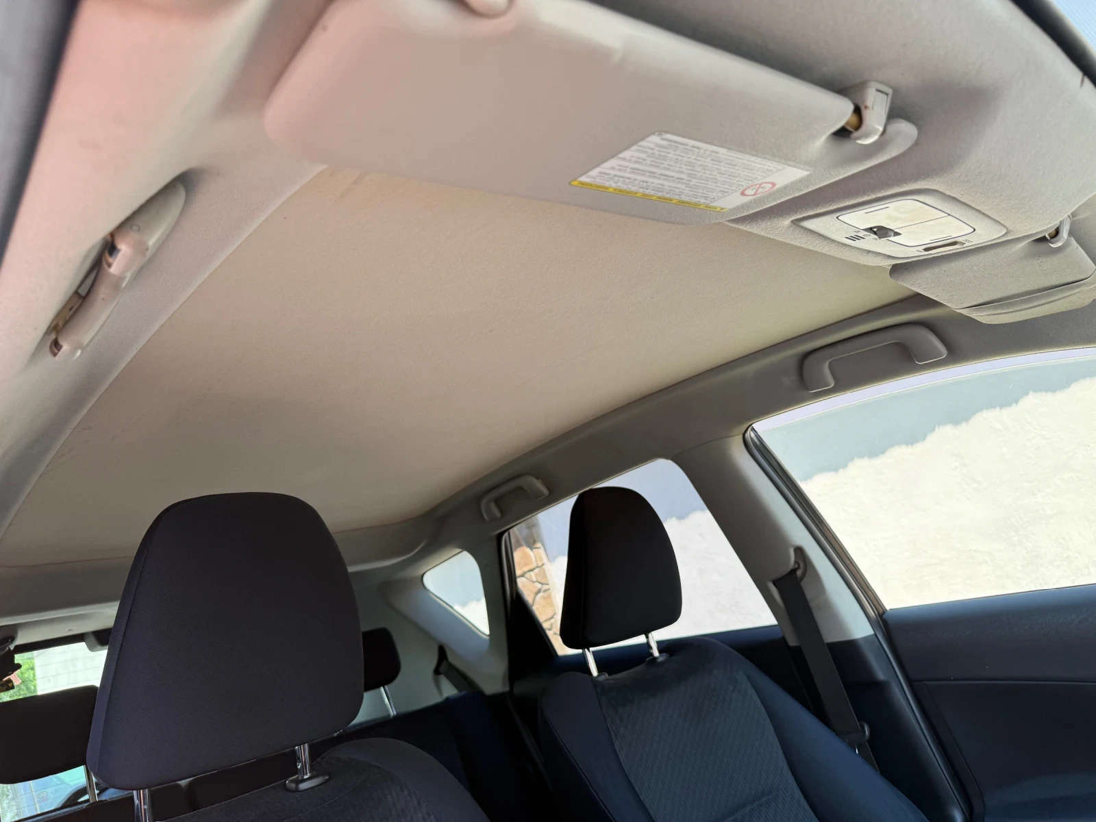 Toyota Verso S 1.3i/Navi/Kamera, снимка 12 - Автомобили и джипове - 55544723