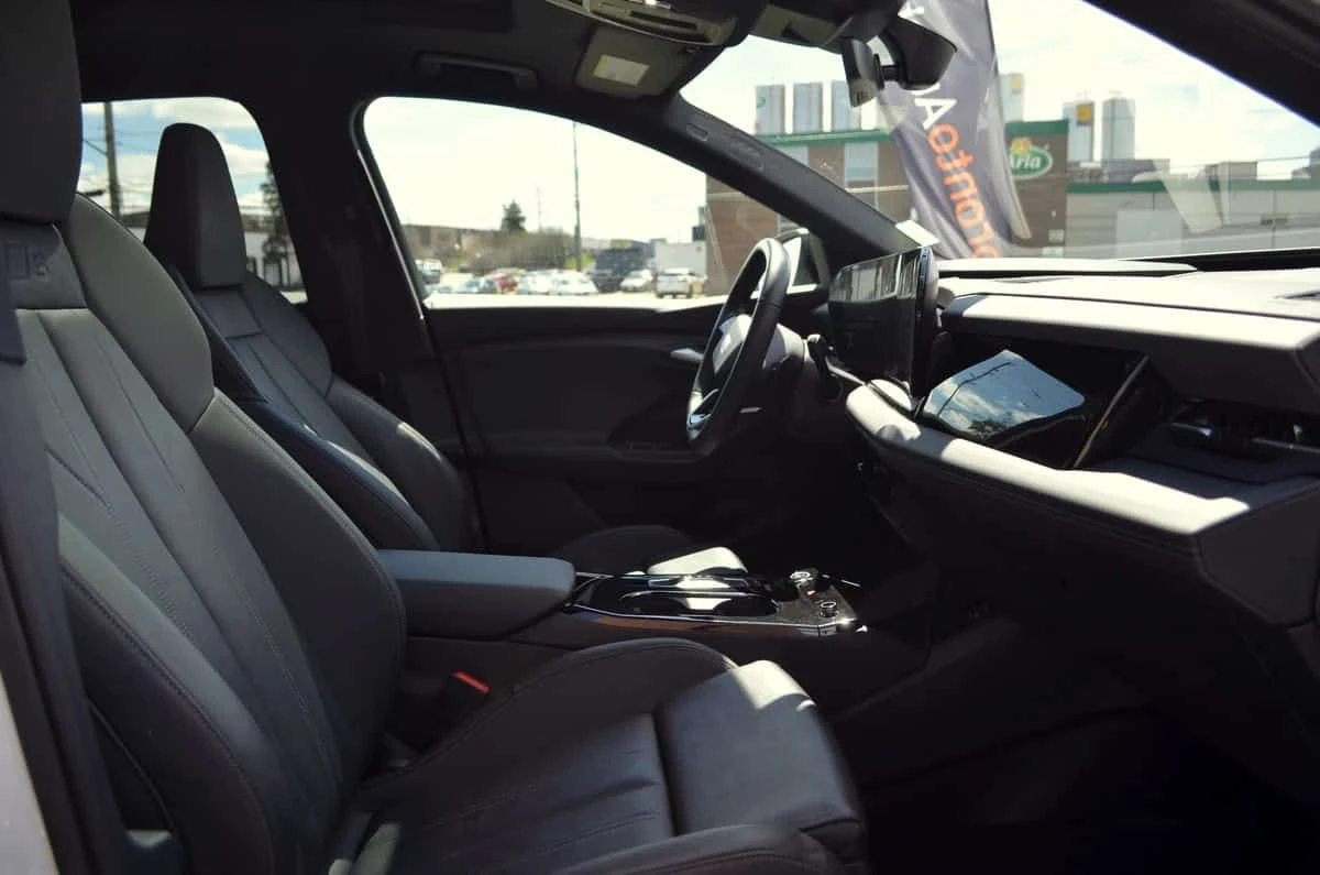 Audi E-Tron * Progressiv * CARFAX * ОПЦИЯ ЗА ФИНАНСИРАНЕ , снимка 9 - Автомобили и джипове - 55689762