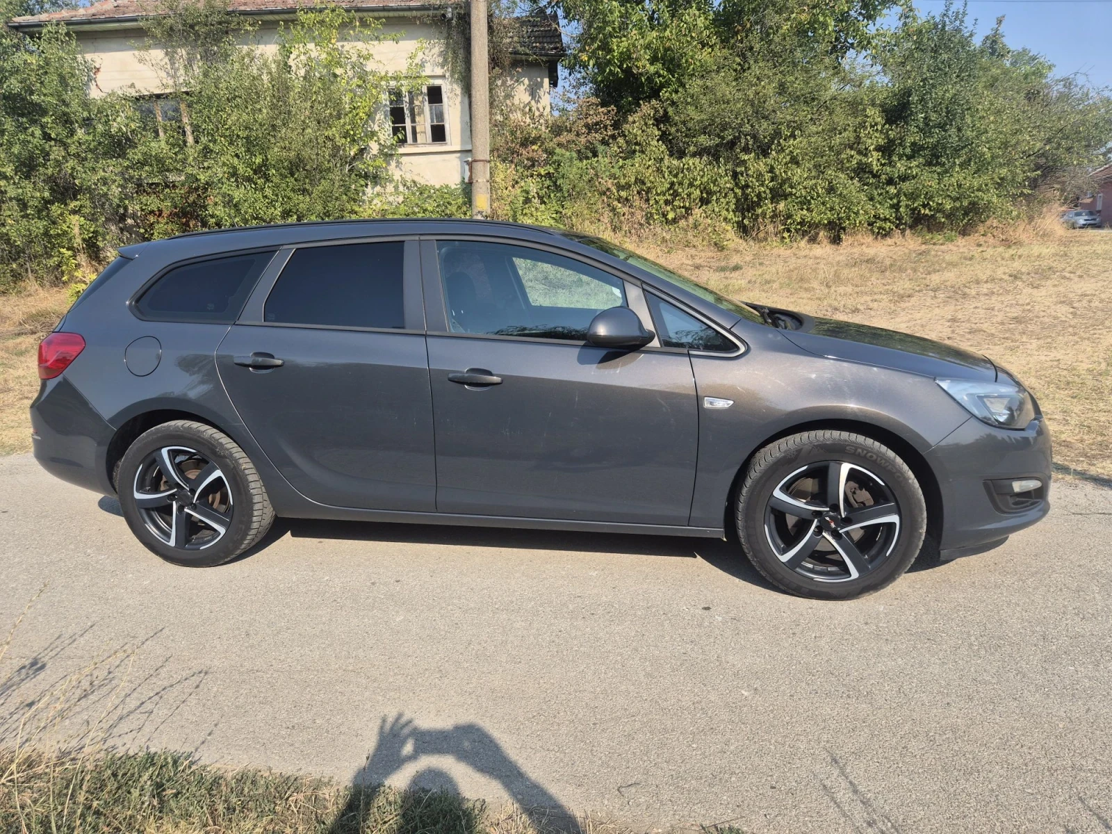 Opel Astra 1.6 D, снимка 2 - Автомобили и джипове - 56021701