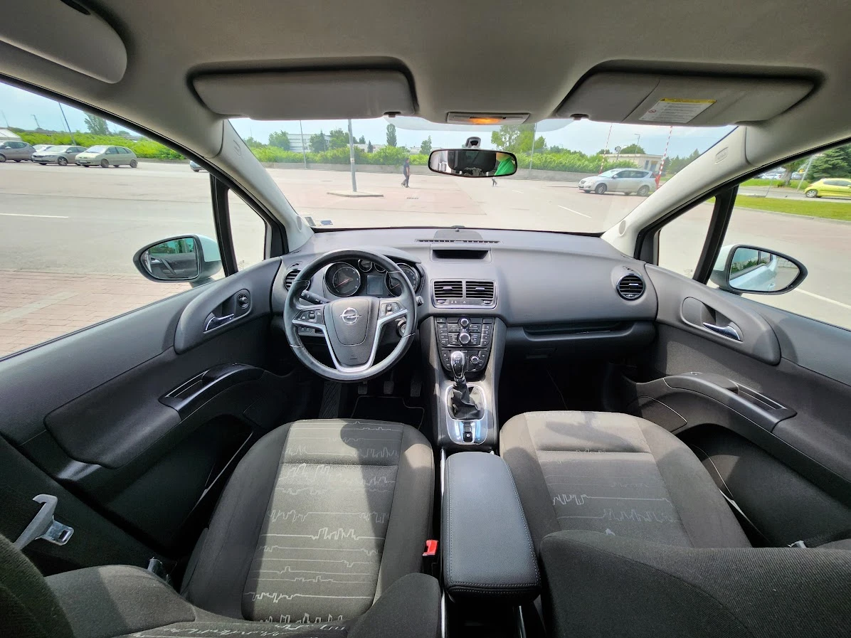 Opel Meriva 1.4T , снимка 9 - Автомобили и джипове - 56220030
