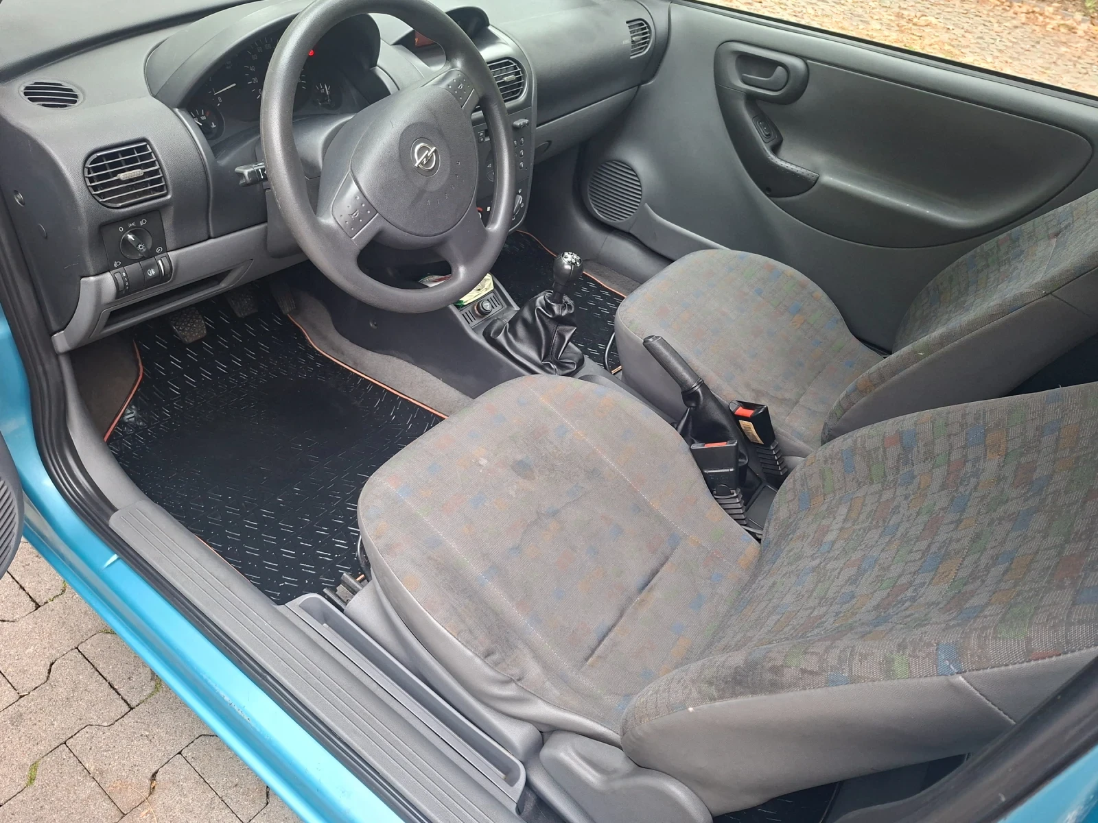 Opel Corsa 1.7dti, снимка 9 - Автомобили и джипове - 56473388