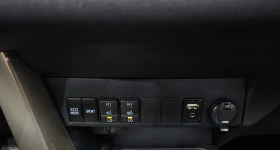 Toyota Rav4 2.5 Бензин 4х4, снимка 9