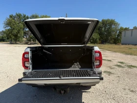 Toyota Hilux 2.8D Invincible, снимка 16