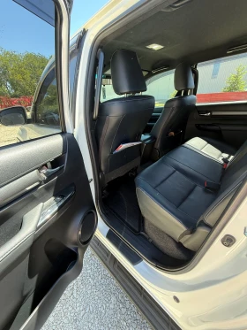Toyota Hilux 2.8D Invincible, снимка 7