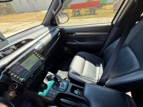 Toyota Hilux 2.8D Invincible, снимка 10