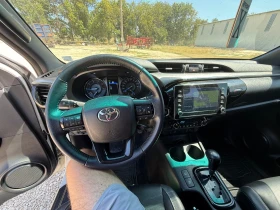 Toyota Hilux 2.8D Invincible, снимка 8