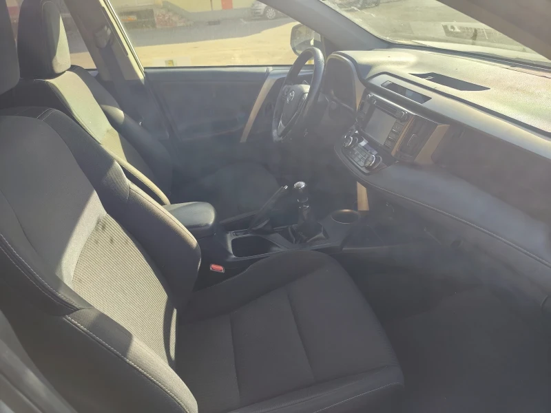 Toyota Rav4 2.0 d-4d 4x4, снимка 9 - Автомобили и джипове - 52429888
