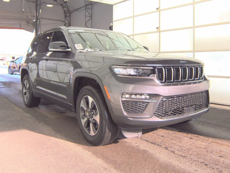 Jeep Grand cherokee 4xE* HYBRYD* PANO* ALPINE* DISTRONIC, снимка 2 - Автомобили и джипове - 52754631