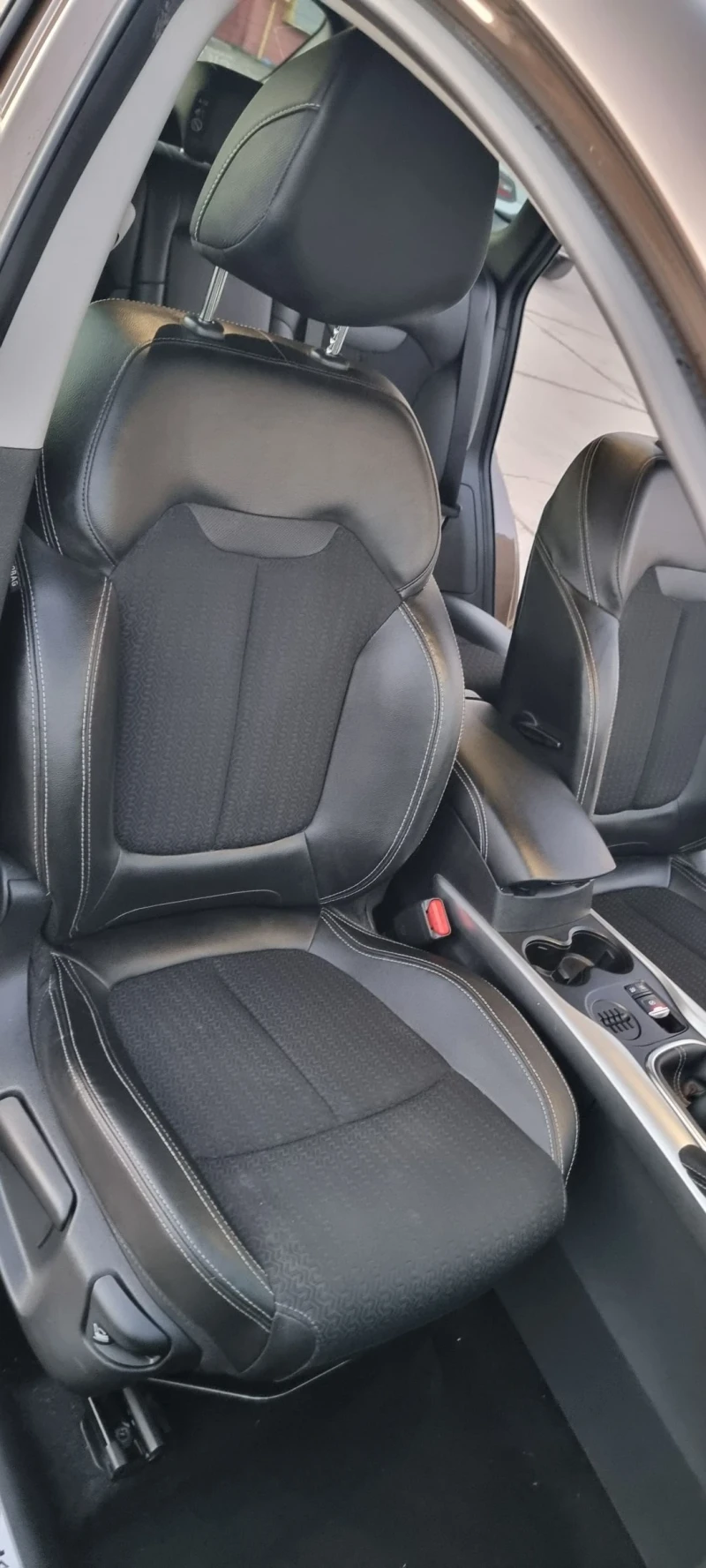 Renault Kadjar 1.5dci, снимка 11 - Автомобили и джипове - 52868194