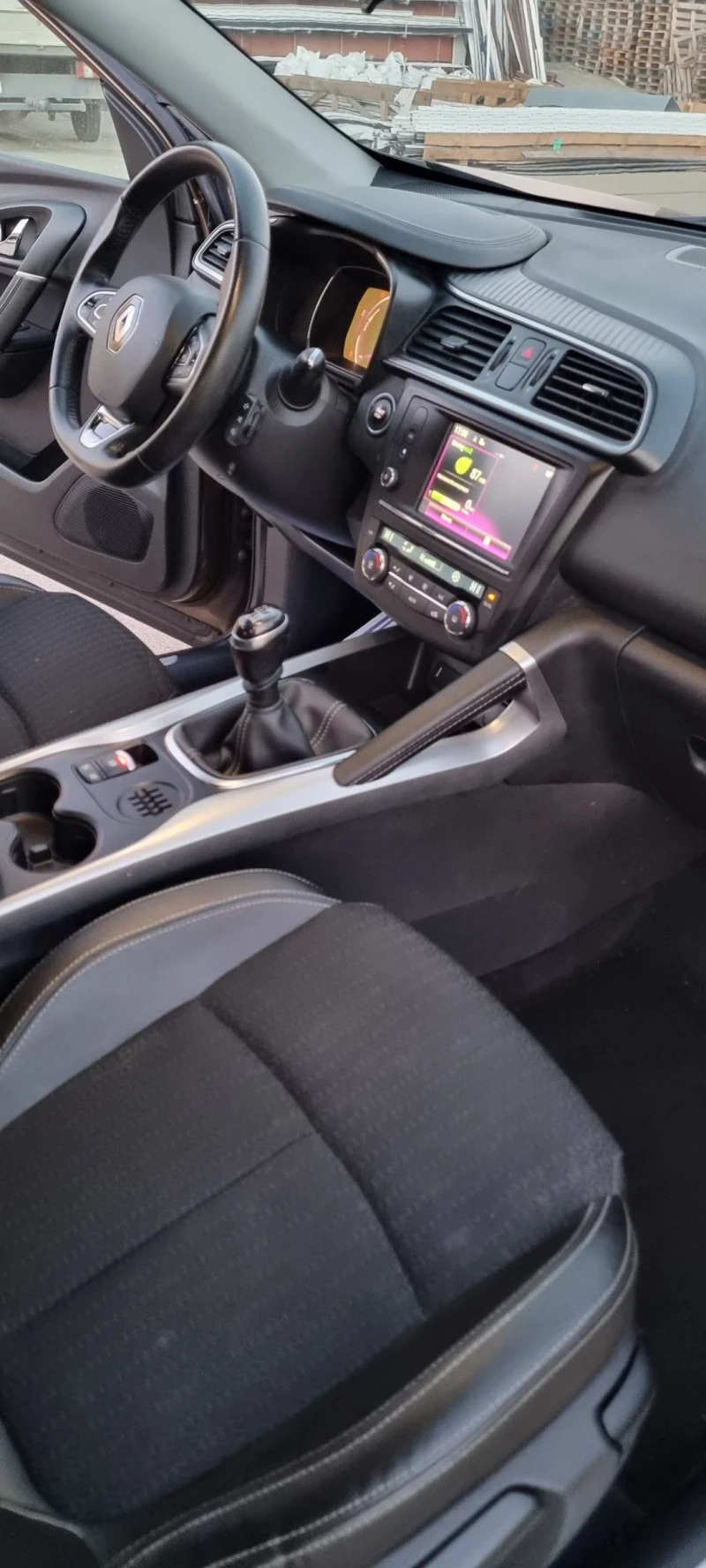 Renault Kadjar 1.5dci, снимка 14 - Автомобили и джипове - 52868194