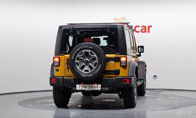 Jeep Wrangler, снимка 4 - Автомобили и джипове - 52964647