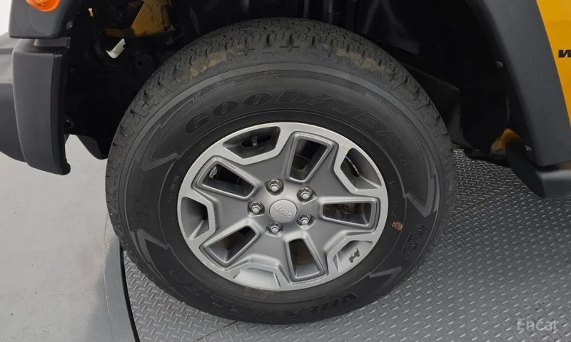 Jeep Wrangler, снимка 5 - Автомобили и джипове - 52964647