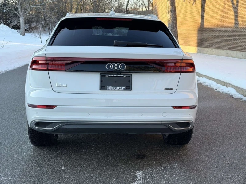 Audi Q8 * Premium * CARFAX * БЕЗ ПЪРВОНАЧАЛНА ВНОСКА, снимка 7 - Автомобили и джипове - 53246016