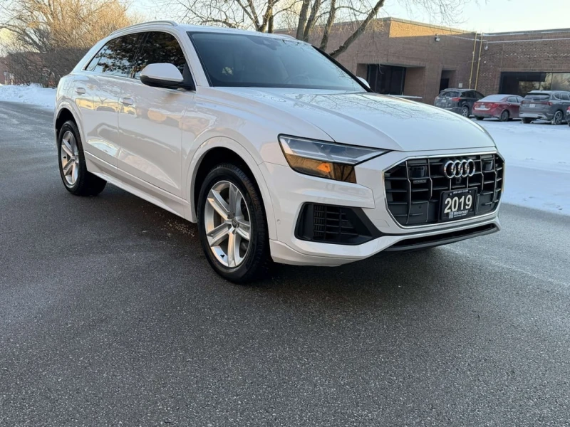 Audi Q8 * Premium * CARFAX * БЕЗ ПЪРВОНАЧАЛНА ВНОСКА, снимка 9 - Автомобили и джипове - 53246016